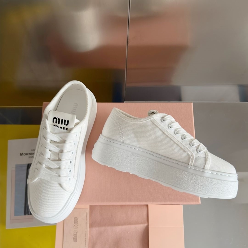 Miu Miu Casual Shoes